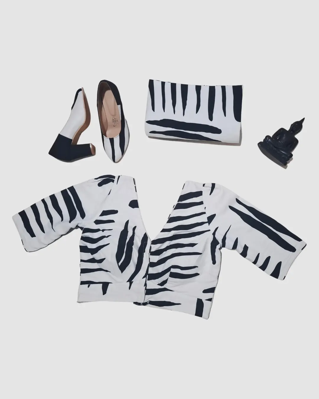 Zebra line (Black & white)