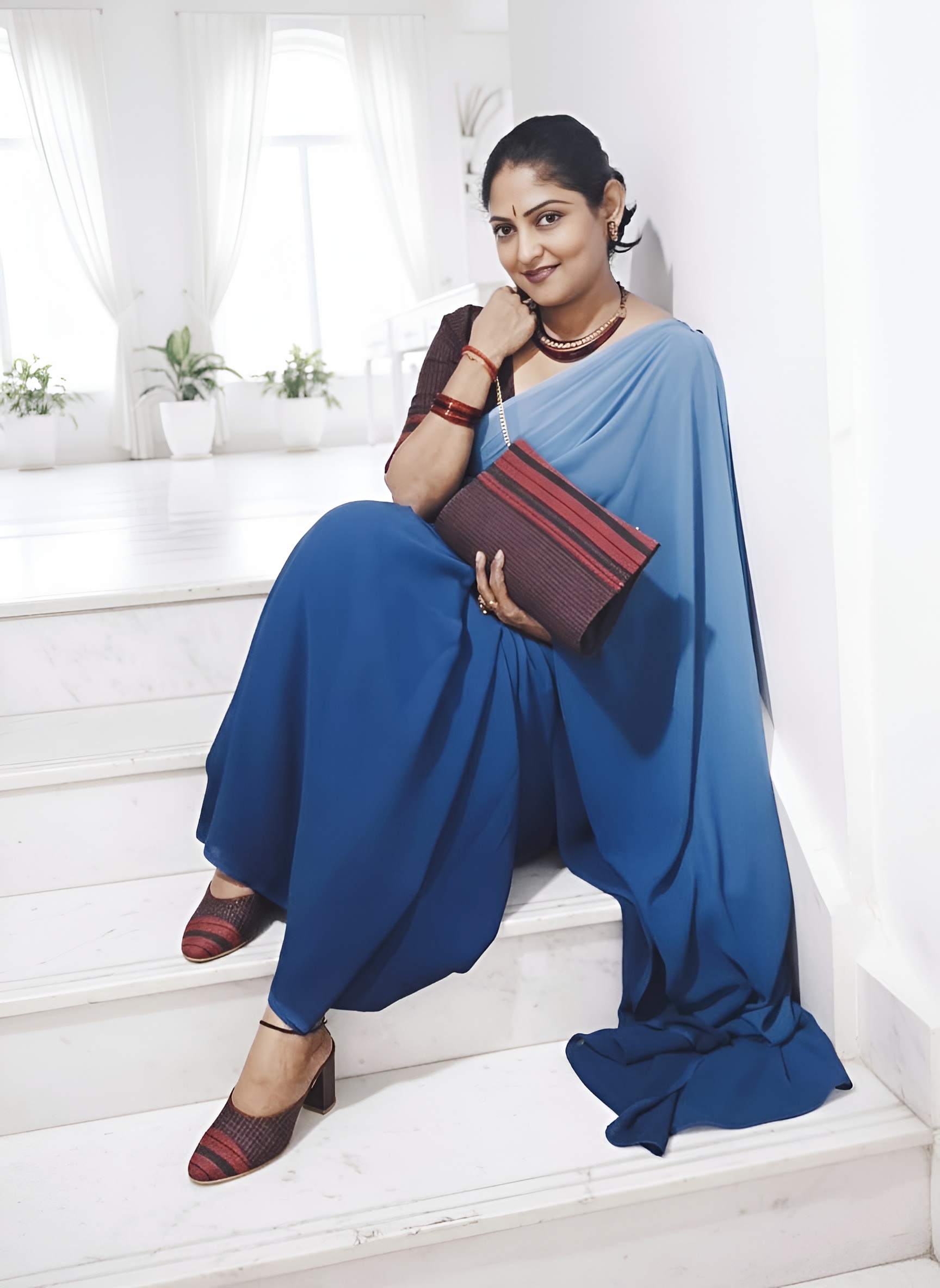 Handloom cotton with traditional woven borders and a fine micro-check pattern. - Image 4